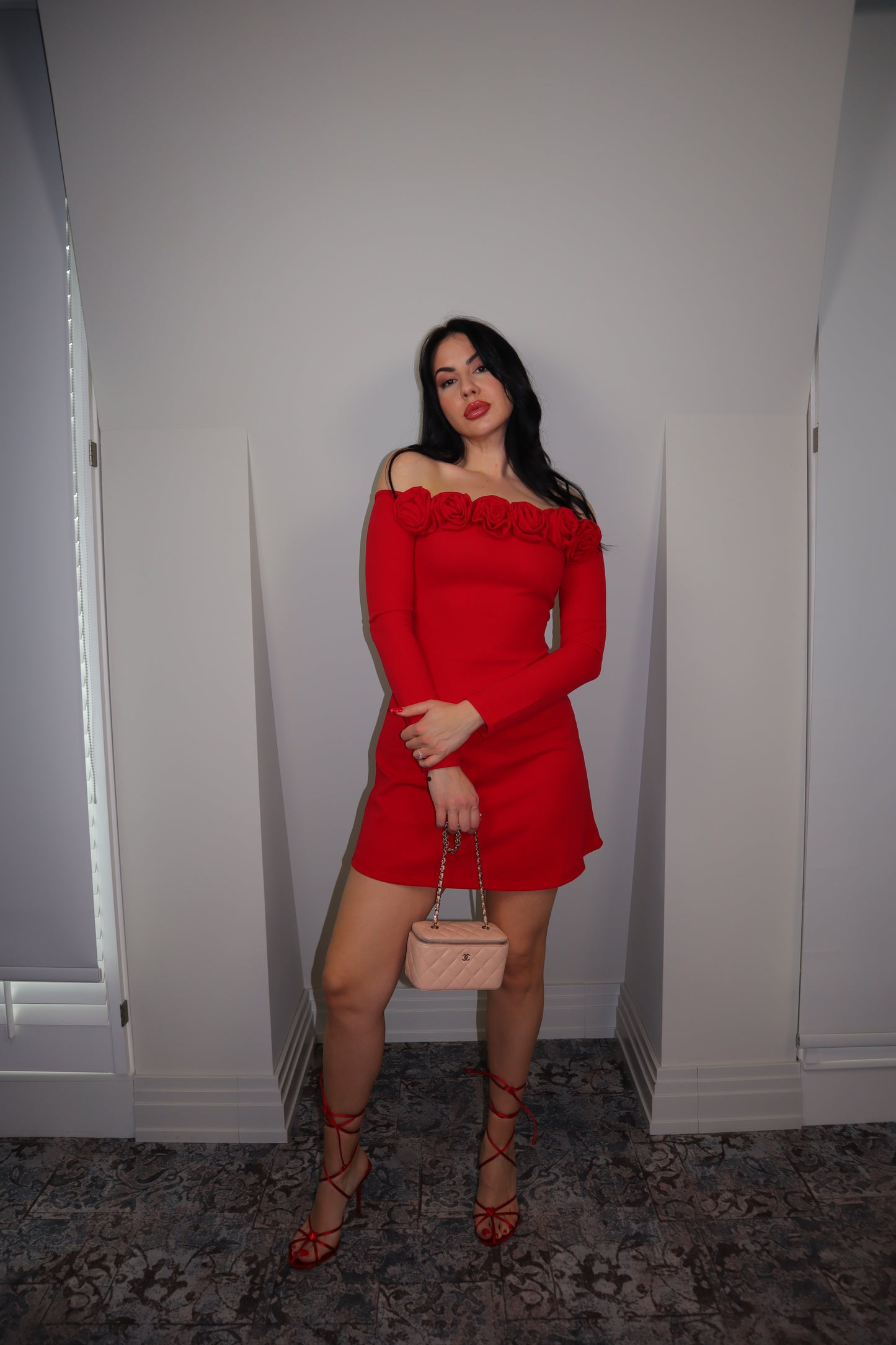 Официална червена рокля