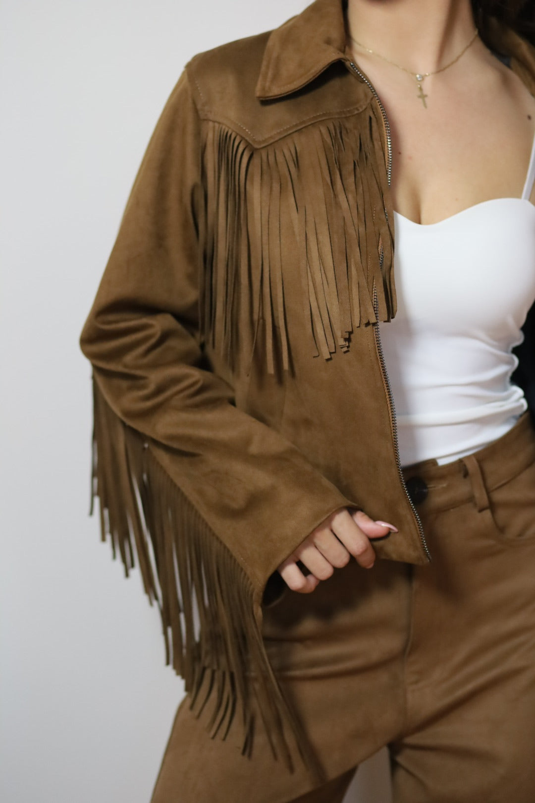 Кафяво велурено яке